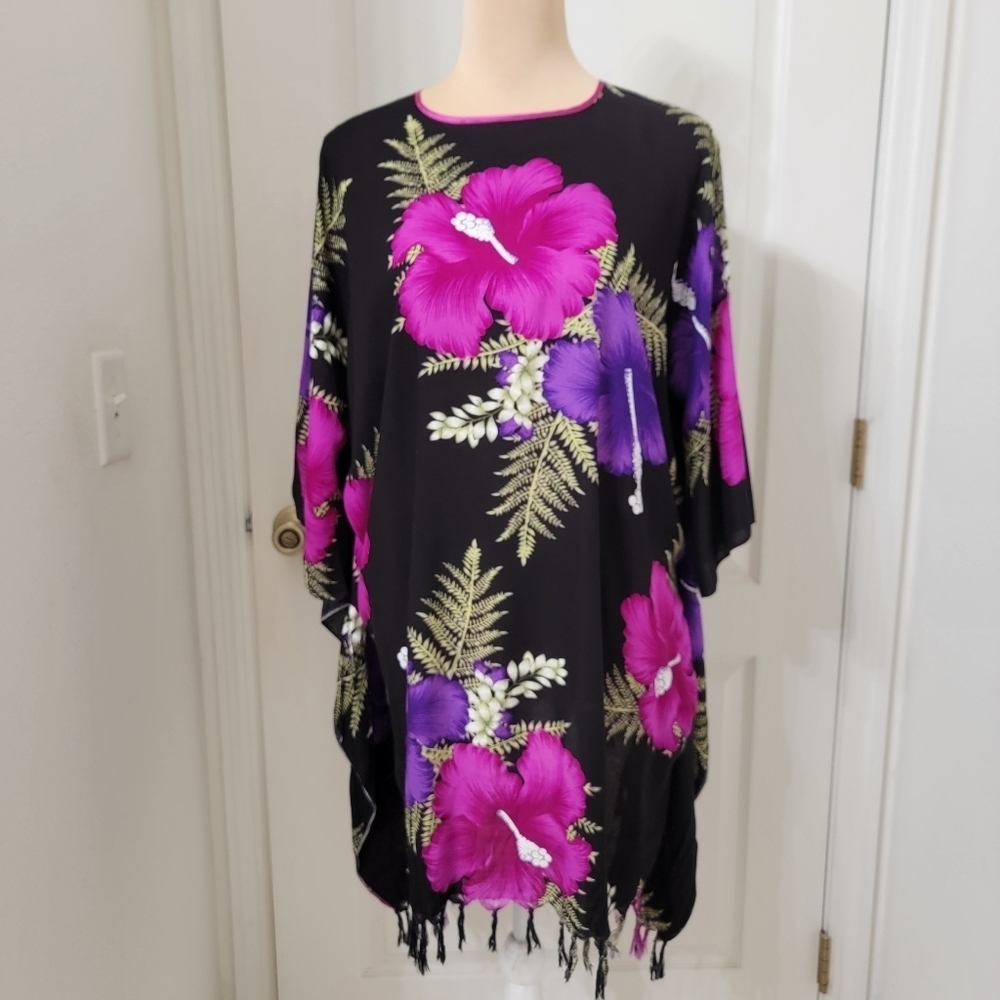 Black Hibiscus Floral Pattern Swim Cover Up / Cape / Kaftan, Gently Used Cond.
